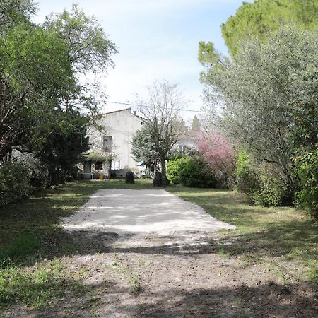 Mas De Brignon, Chambres D'Hotes, Marguerittes, Gard Exterior photo